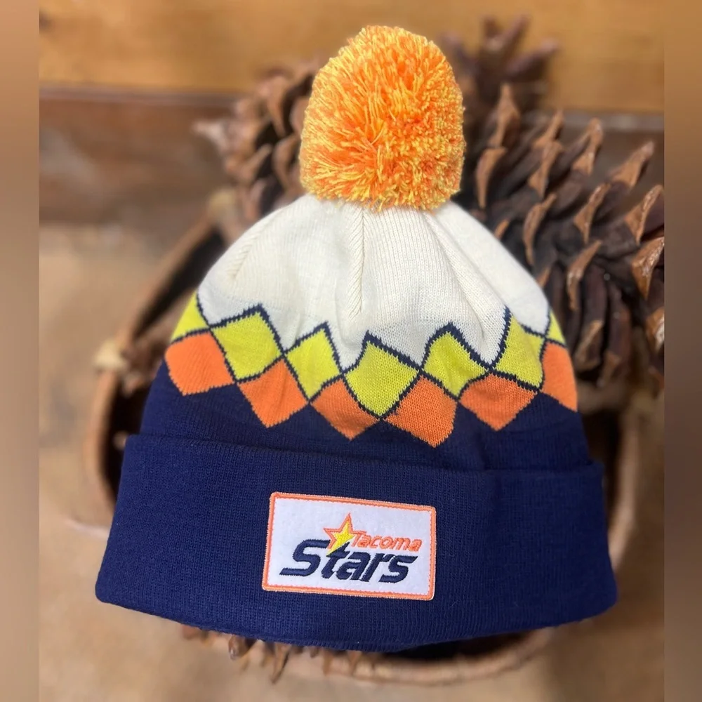 Vintage Tacoma Stars Pom Pom Cuffed Beanie Hat – Retro 1980 - 1990s PNW Soccer